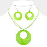 Round Mother of Pearl Pendant Necklace