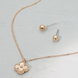 Metal Quatrefoil Pendant Necklace