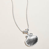 Metal Scallop Shell Pendant Necklace