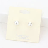 8mm Pearl stud earrings